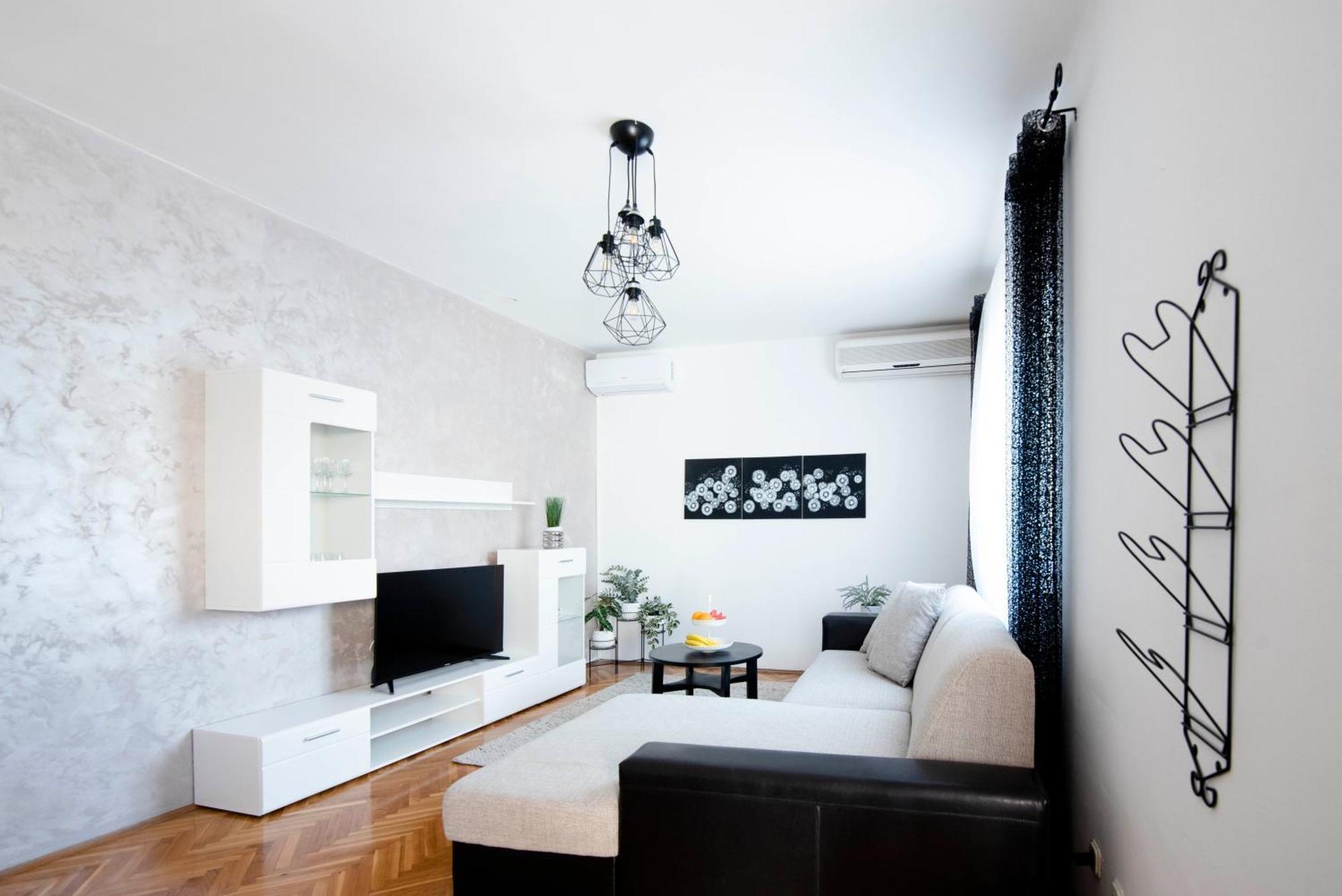 Karla Apartment *